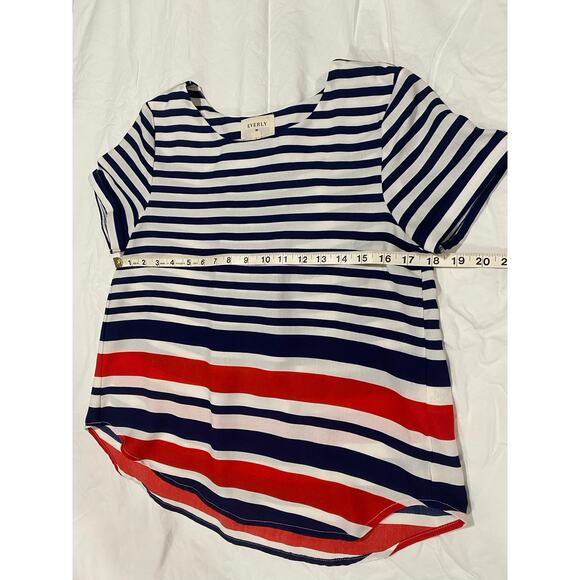 EUC Everly Linen Cotton Nautical Lace Up Back Top Blouse Size Small - Picture 5 of 9